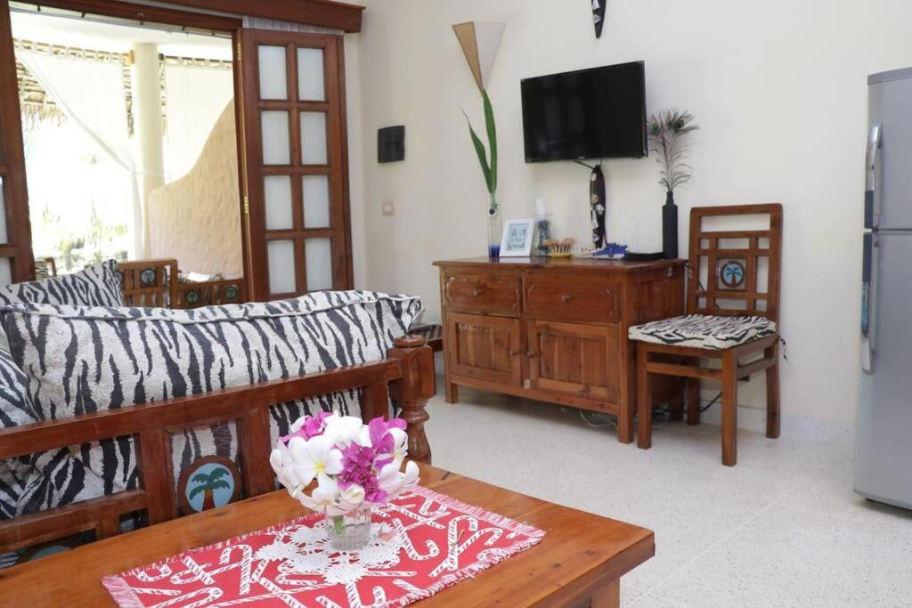 Tembo Beach Cottage Malindi Dış mekan fotoğraf
